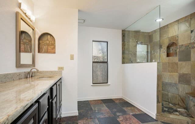 3322  Carnaby Creek Dr, San Antonio, TX 78247 — photo 17