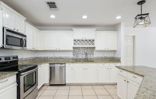 3322  Carnaby Creek Dr, San Antonio, TX 78247 — photo 8