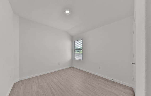 606  Bean Bnd, San Antonio, TX 78221 — photo 22