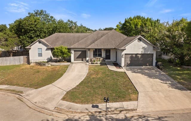 3017  Green Mountain Dr, New Braunfels, TX 78130