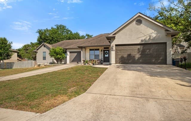 3017  Green Mountain Dr, New Braunfels, TX 78130 — photo 5