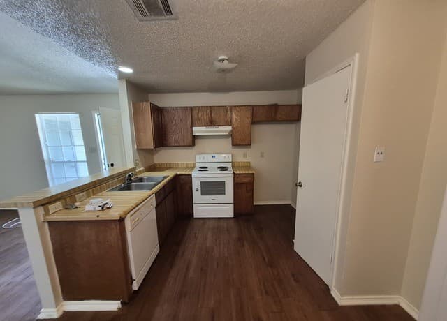 5201  Meadow Field Unit 3, San Antonio, TX 78250 — photo 5