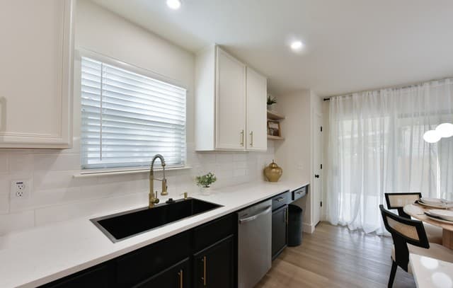 2323  Boxer Palm, San Antonio, TX 78213 — photo 6