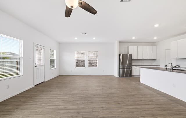 14014  Roller Mls, San Antonio, TX 78245 — photo 9