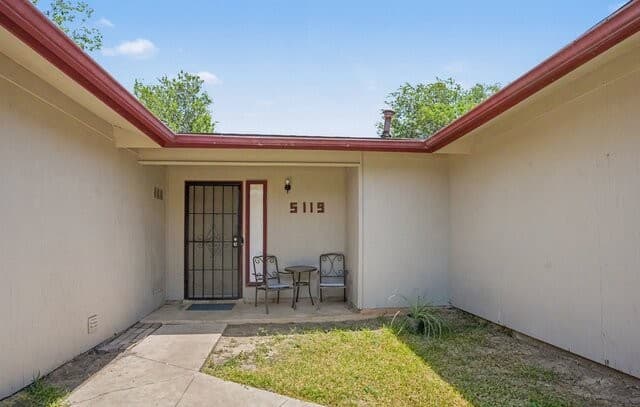 5119  Oldstead St, San Antonio, TX 78228 — photo 3