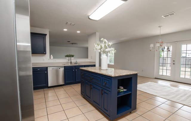 655  Northlake Dr, New Braunfels, TX 78130 — photo 11