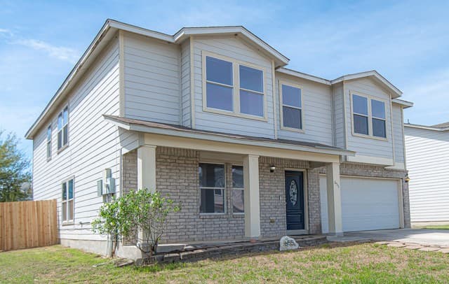 655  Northlake Dr, New Braunfels, TX 78130 — photo 3