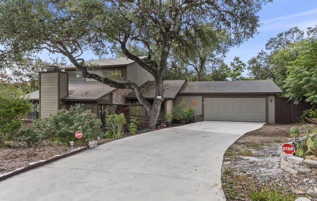 11206  Blue Waters, Helotes, TX 78023 — photo 3