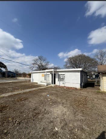 235  Gillette Blvd, San Antonio, TX 78221 — photo 4