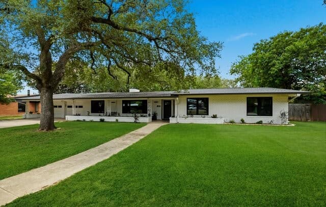217  Gardenview