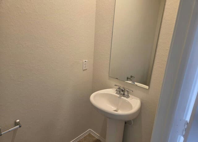 10627  Brady Creek Cp, San Antonio, TX 78252 — photo 16
