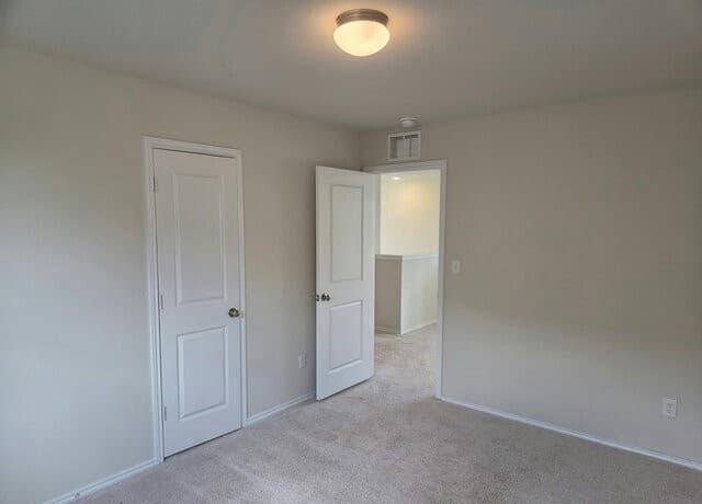 10627  Brady Creek Cp, San Antonio, TX 78252 — photo 9