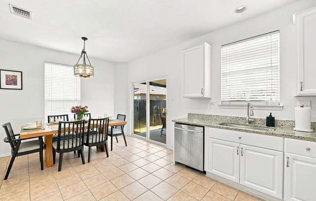 4315  Rothberger Way, San Antonio, TX 78244 — photo 6