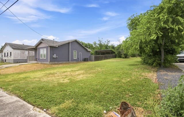 134  Stella St, San Antonio, TX 78203 — photo 2