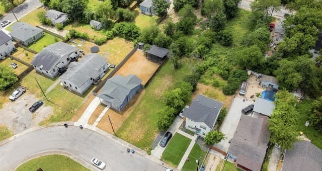 134  Stella St, San Antonio, TX 78203 — photo 6