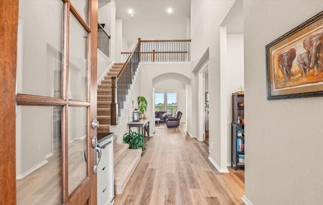 211 Foxtail Woods