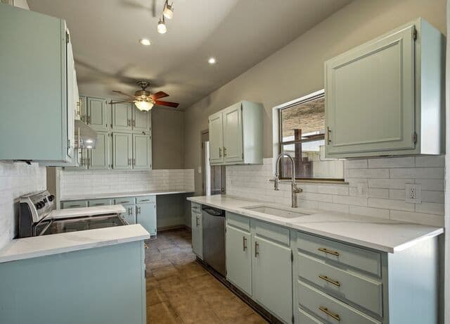 7123  Thrush View Lane Unit 32, San Antonio, TX 78209 — photo 16