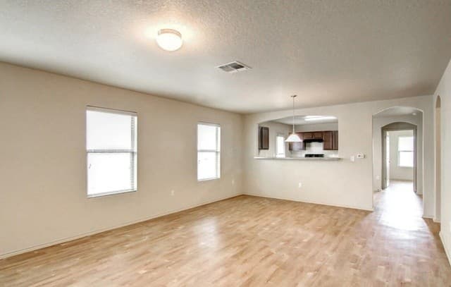 7522  Whispine, San Antonio, TX 78218 — photo 3