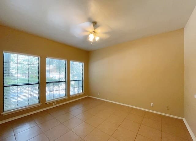 8655  Datapoint Drive Unit 801, San Antonio, TX 78229 — photo 17