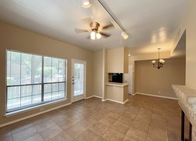 8655  Datapoint Drive Unit 801, San Antonio, TX 78229 — photo 8
