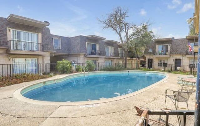 170  De Chantle Unit APT 501, San Antonio, TX 78201 — photo 2