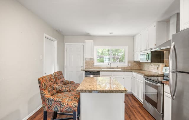 5255  Village Hvn, San Antonio, TX 78218 — photo 4