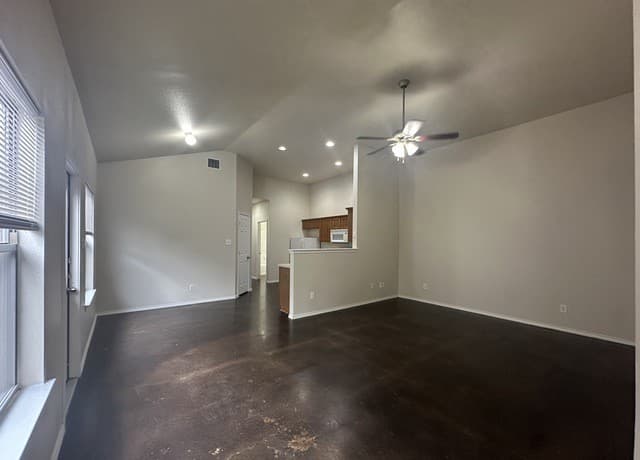 5731 Golf Hts, San Antonio, TX 78244