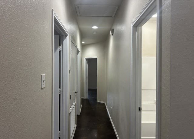 5731  Golf Hts, San Antonio, TX 78244 — photo 6