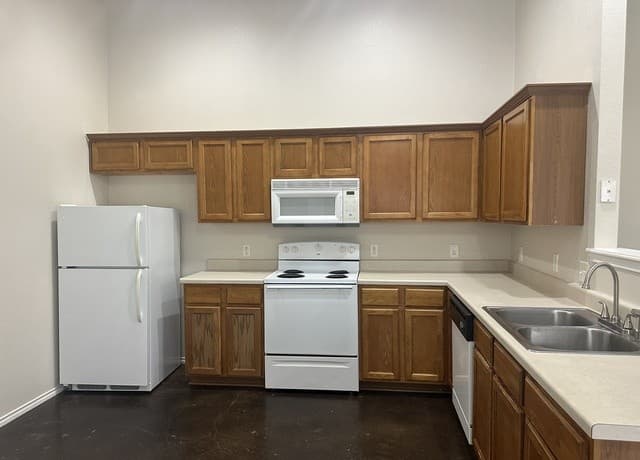5731  Golf Heights Unit 1, San Antonio, TX 78244 — photo 3