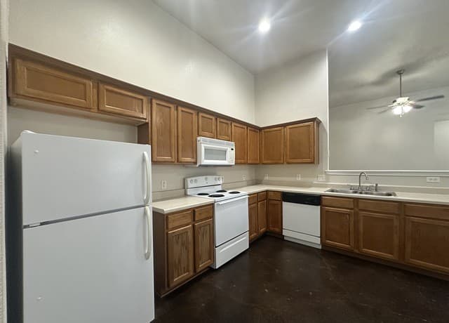 5731  Golf Heights Unit 1, San Antonio, TX 78244 — photo 4