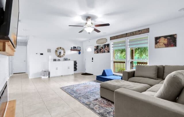 20051  Senior Rd, Von Ormy, TX 78073 — photo 7