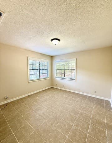 5946  Woodridge Cv, San Antonio, TX 78249 — photo 17