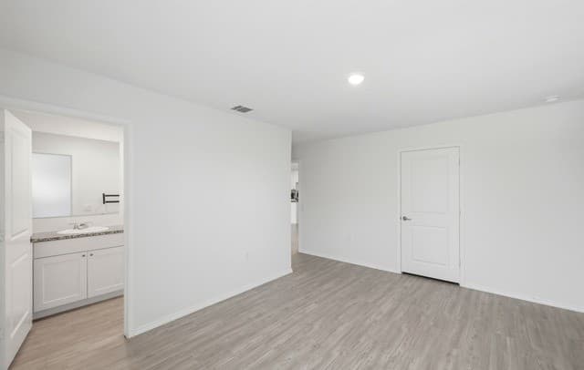 12055  Links Pkwy, San Antonio, TX 78221 — photo 15