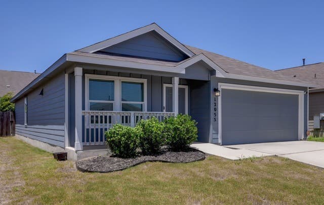 12055  Links Pkwy, San Antonio, TX 78221 — photo 2