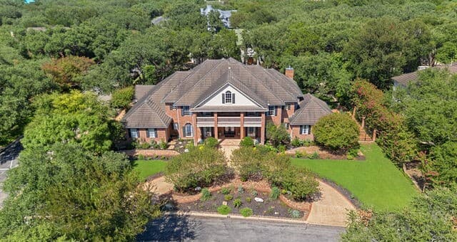 2 Charterwood