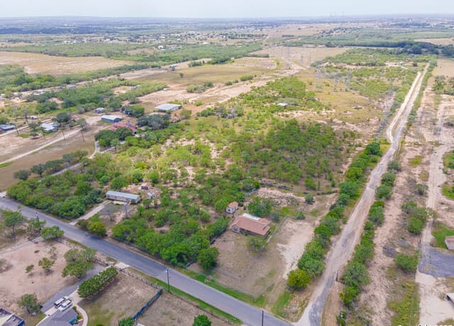 8540  Real Rd, San Antonio, TX 78263 — photo 11