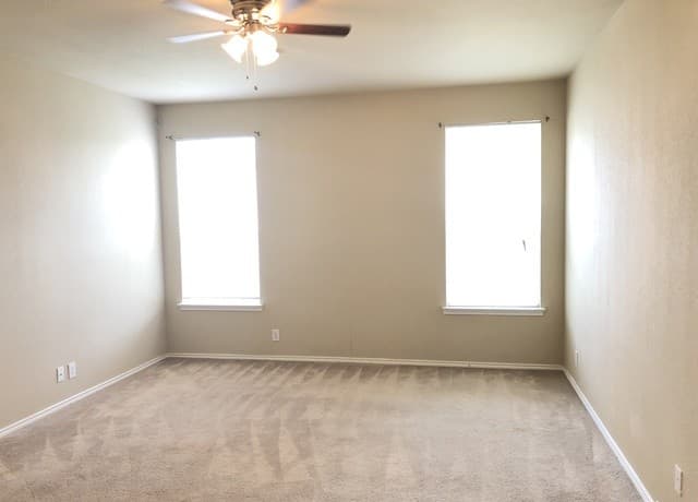 5935  Imperial Topaz, San Antonio, TX 78222 — photo 10