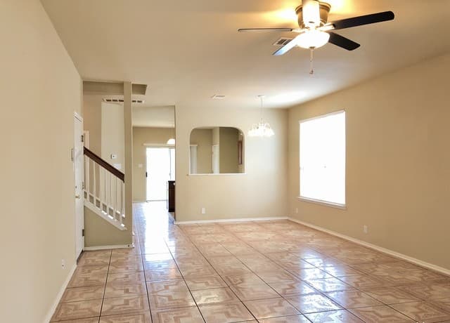 5935  Imperial Topaz, San Antonio, TX 78222 — photo 3