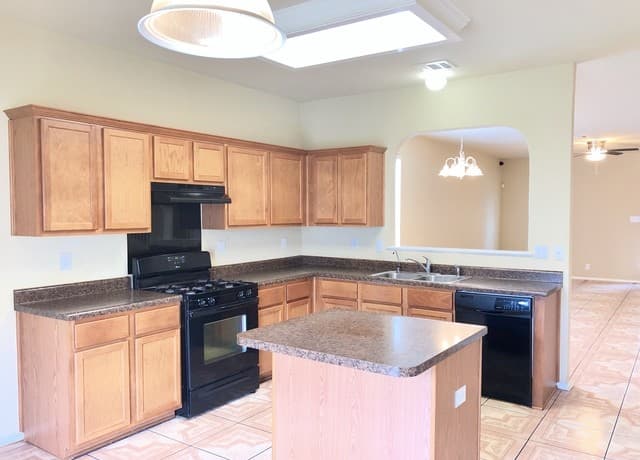 5935  Imperial Topaz, San Antonio, TX 78222 — photo 8