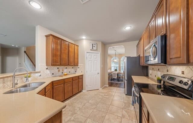 226  Kensington, Cibolo, TX 78108 — photo 9