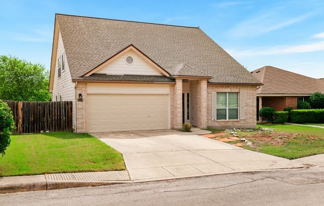 4406  Granite Shls, San Antonio, TX 78244 — photo 2