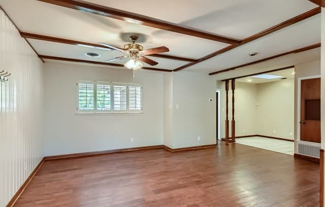 3210  Nantucket Dr, San Antonio, TX 78230 — photo 3