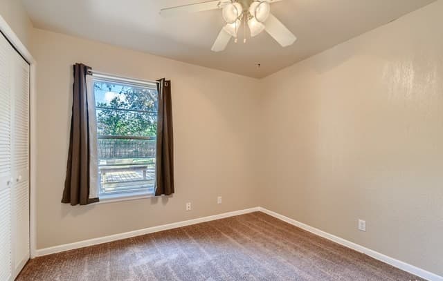 3210  Nantucket Dr, San Antonio, TX 78230 — photo 9