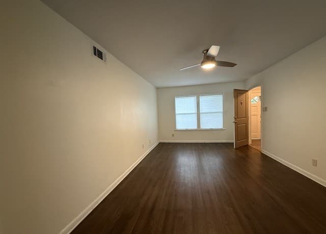 123  Marcia Pl Unit 2, Alamo Heights, TX 78209 — photo 2