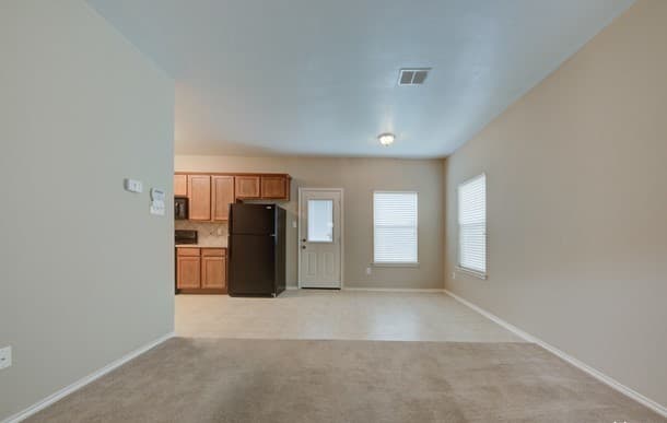 5439  Bright Run, San Antonio, TX 78240 — photo 3