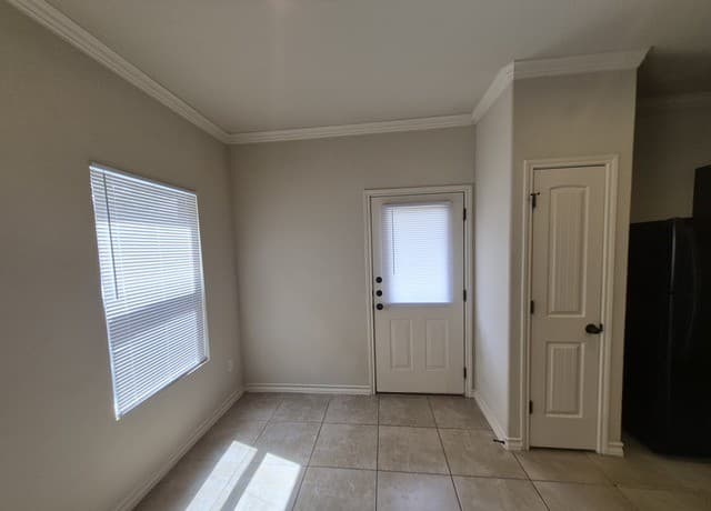 6618  Arancione Ave. Unit 104, San Antonio, TX 78233 — photo 6