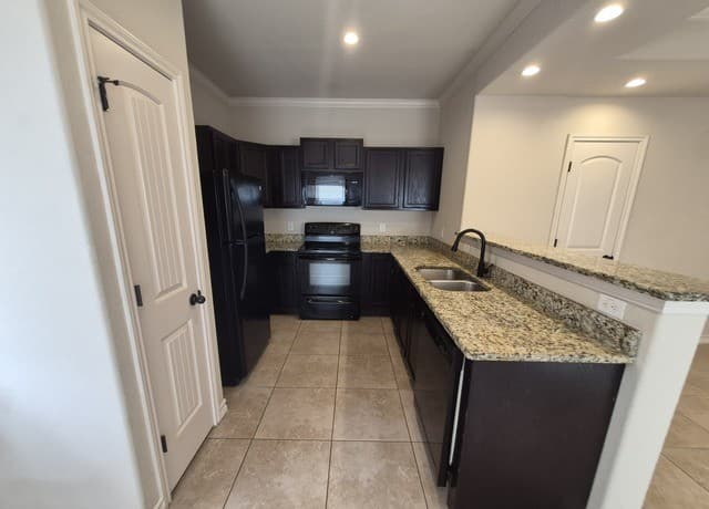 6618  Arancione Ave. Unit 104, San Antonio, TX 78233 — photo 9