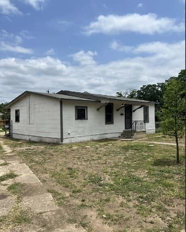 227  Southway Dr, San Antonio, TX 78225 — photo 2