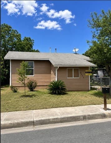 3115  Mars St, San Antonio, TX 78226 — photo 2