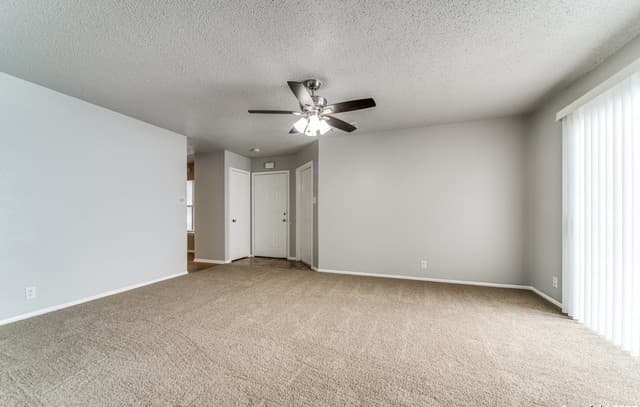 7359  Corian Park, San Antonio, TX 78249 — photo 6